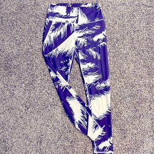 Fabletics Oasis Purelux Legging Size Small